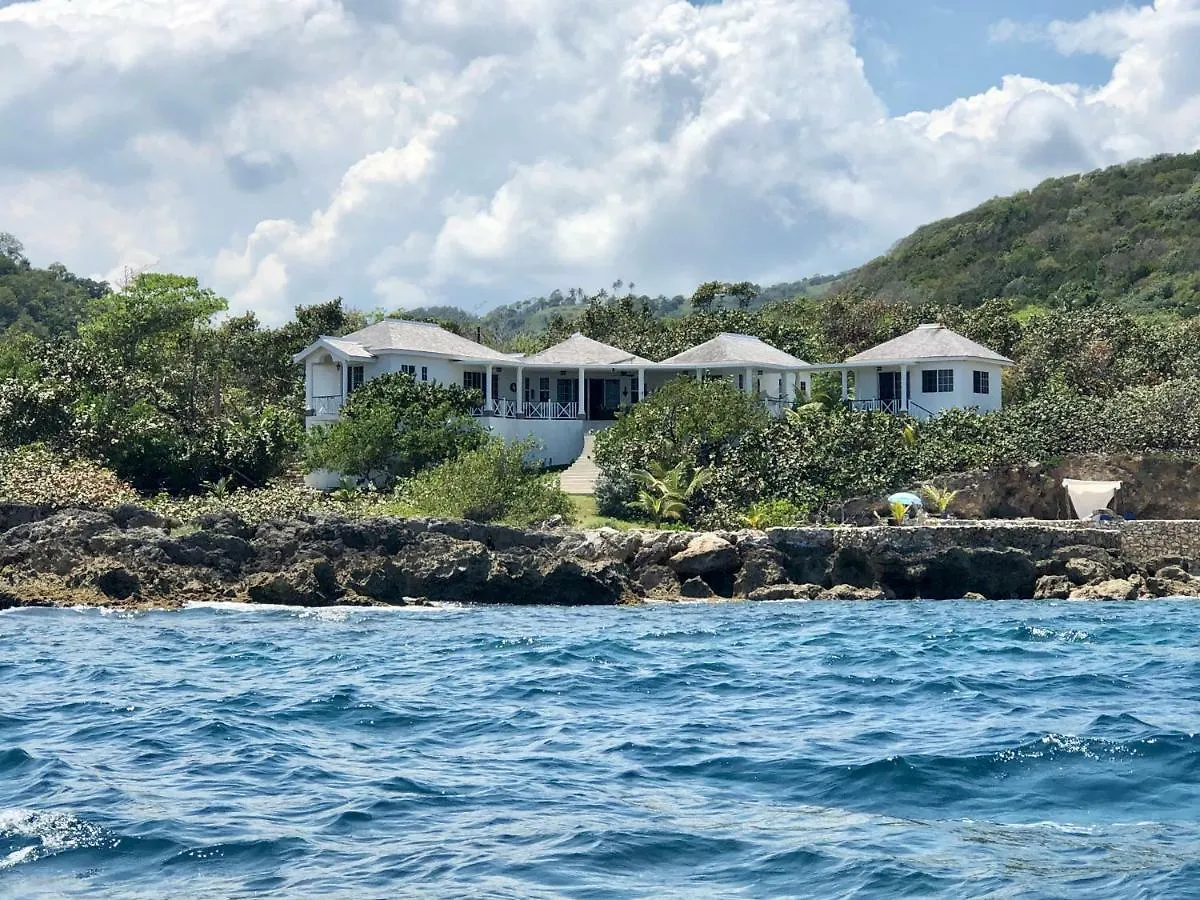 Forever Cottage Robins Bay